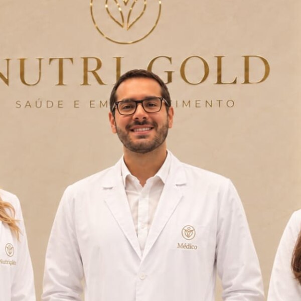 Médico da equipe Nutri Gold